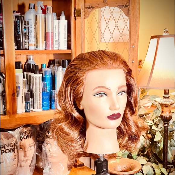 Meet the Posher @Victoria_hair_makeup_artist      Instagram - Picture 12 of 16